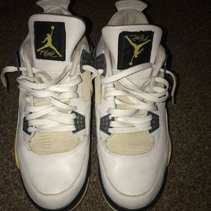 Air Jordan retro 4s